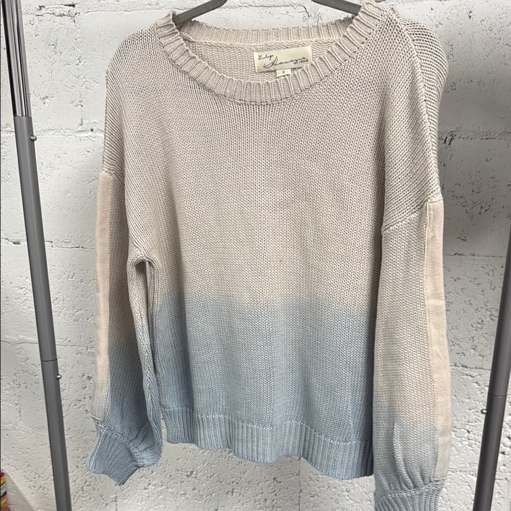 Vintage Havana - Sweater Cream and Blue Crew Neck Sweater Size Small - LIKE NEW